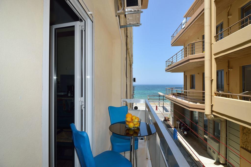 Blue Studios Chrissi Akti Chania Quarto foto