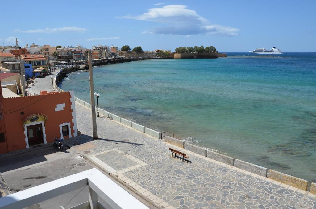 Blue Studios Chrissi Akti Chania Exterior foto